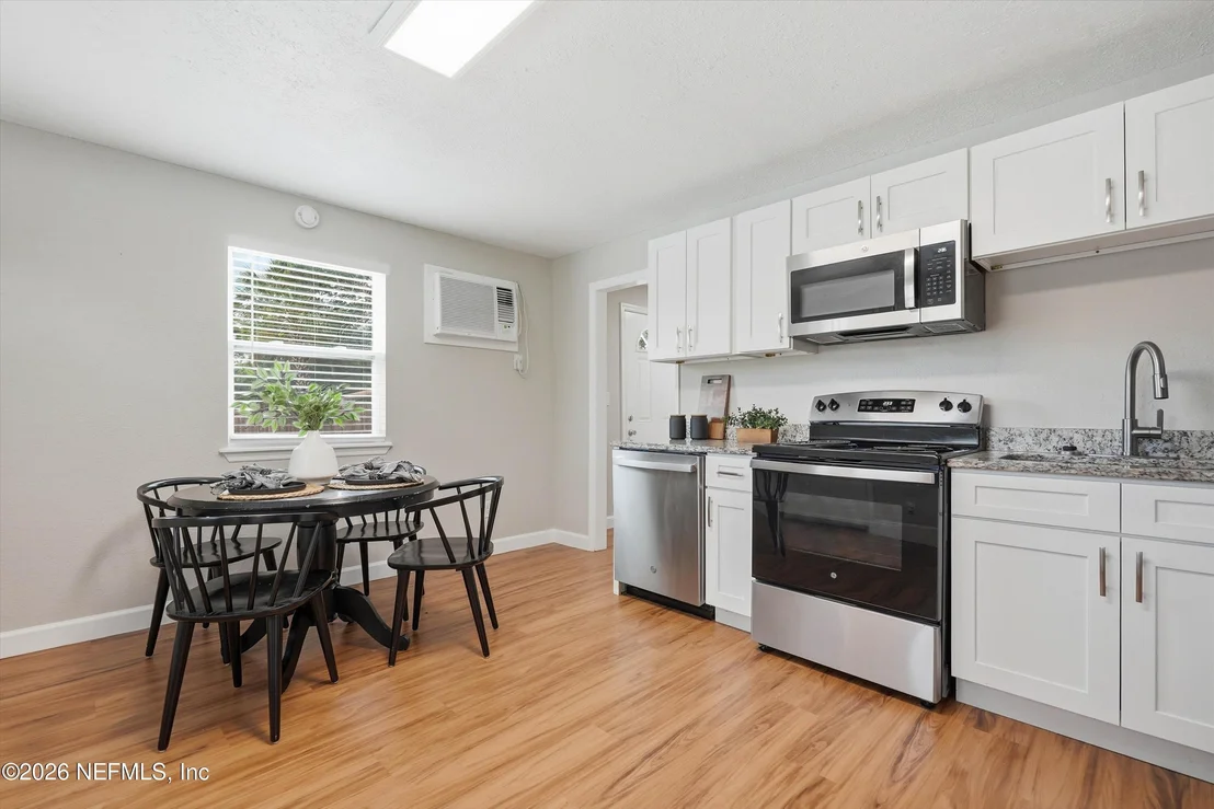 Photo of 3662 MATEO Place