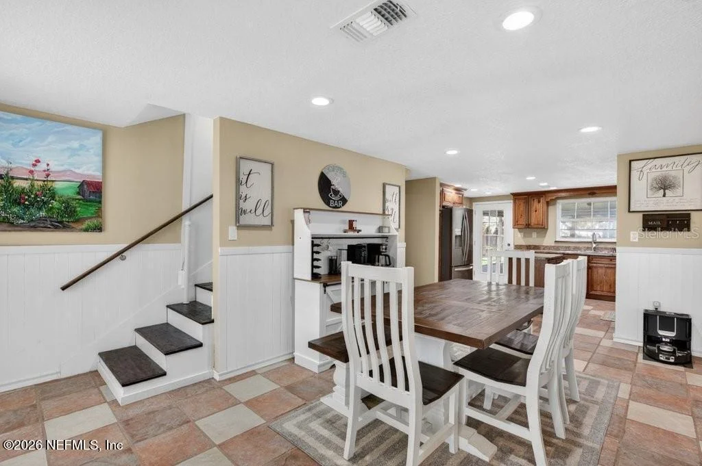 Photo of 121 DAREN Drive