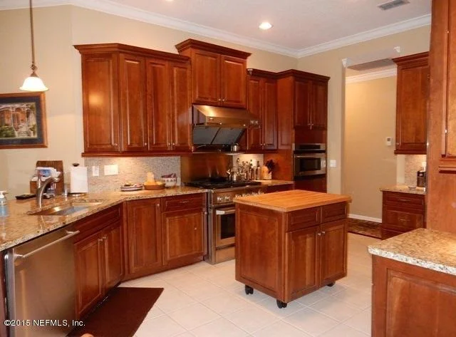 Photo of 533 OAKMONT Drive