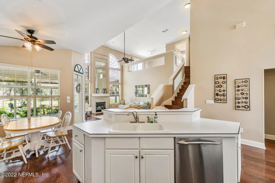 Photo of 6564 COMMODORE Drive