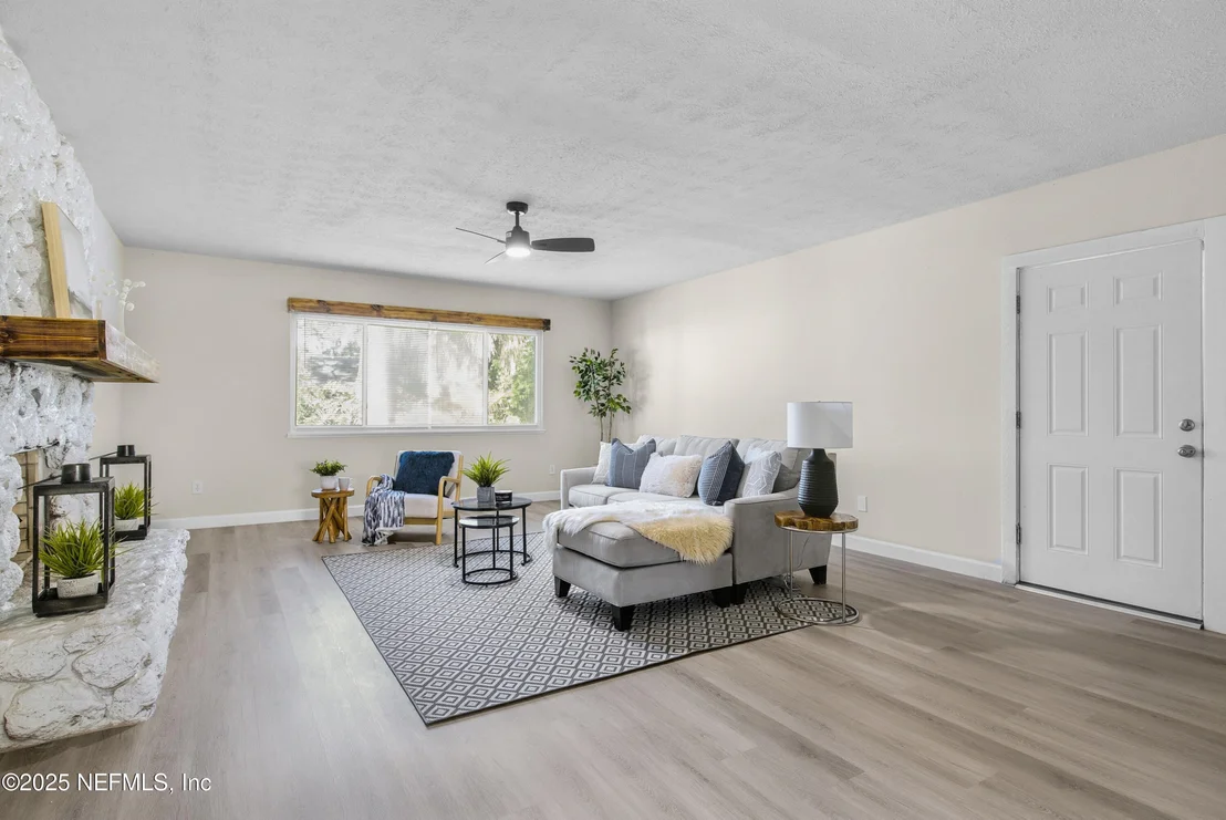 Photo of 2123 SAUL Drive