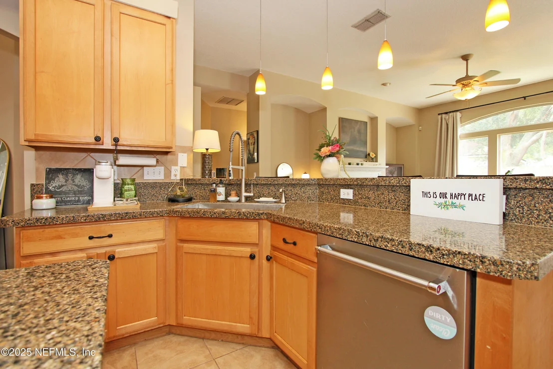Photo of 1121 ANDREA Way