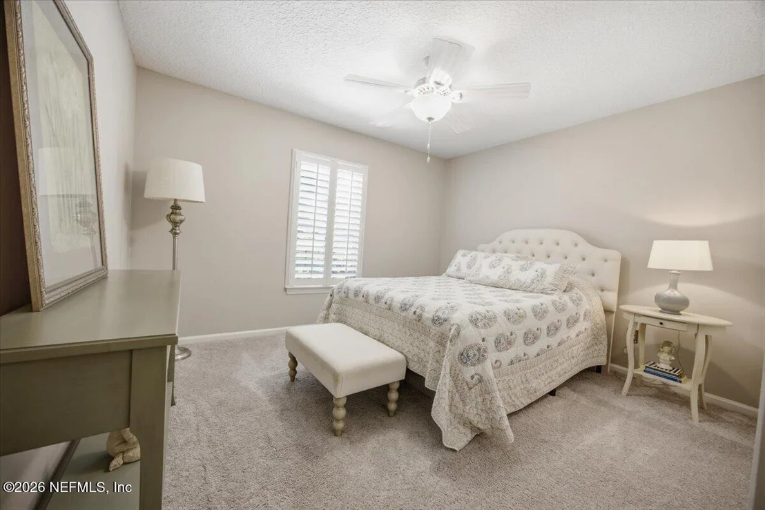 Photo of 1204 PARADISE POND Road