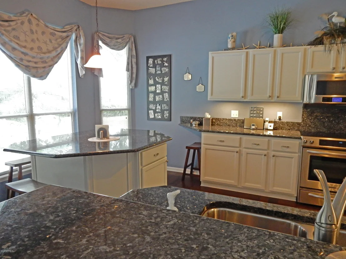 Photo of 304 LOLLY Lane