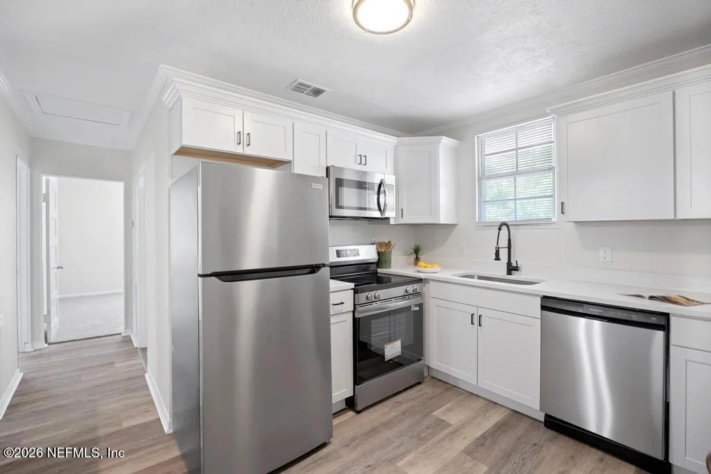 Photo of 166 HERNANDO Drive