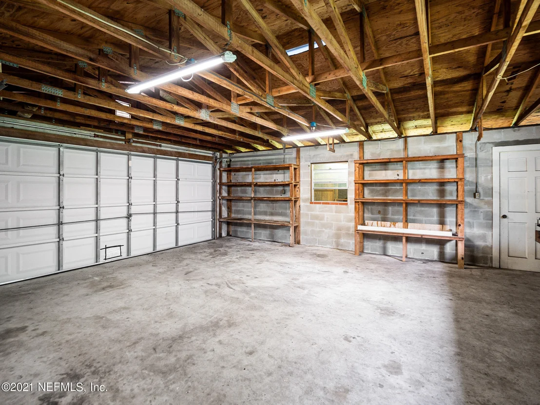 Photo of 9738 DOOLITTLE Road