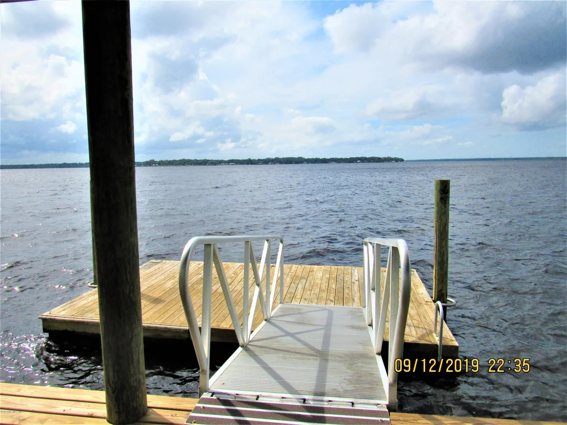 Photo of 263 W RIVER Road