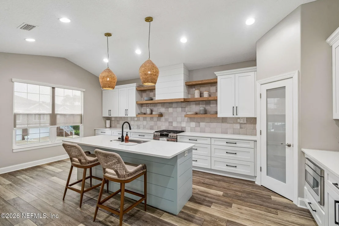 Photo of 123 SUNSET Circle S