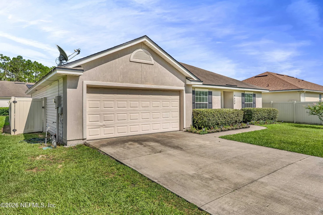 Photo of 9639 BEMBRIDGE MILL Drive