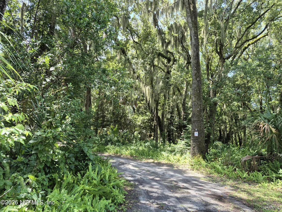 Photo of 737 JUNCTION Road