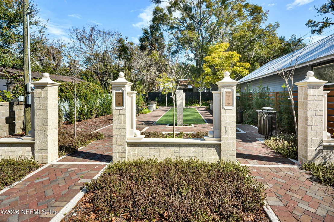 Photo of 83 WEEDEN Street