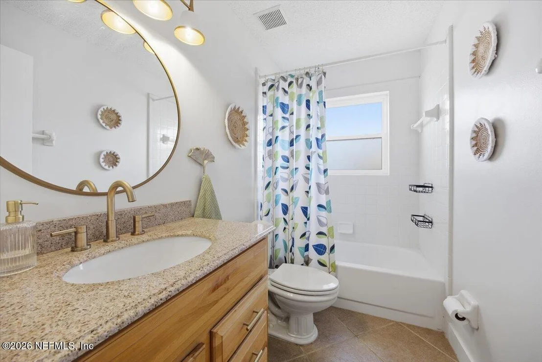 Photo of 423 BAYBROOK Drive