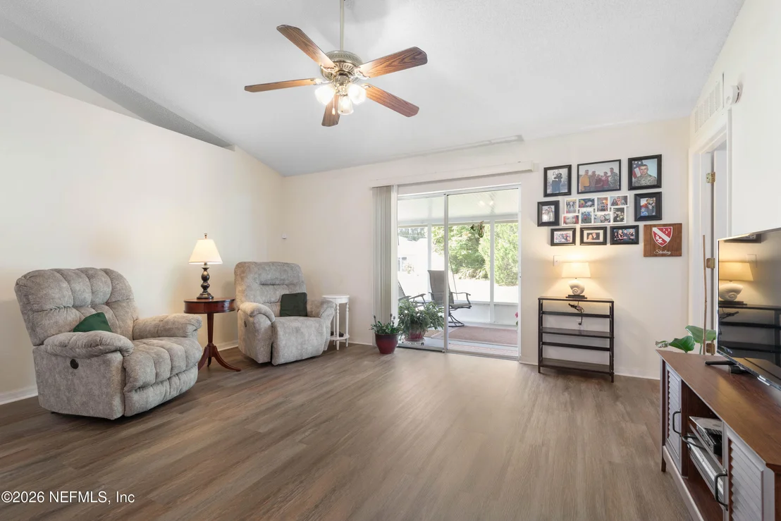 Photo of 38 LLOYD Trail