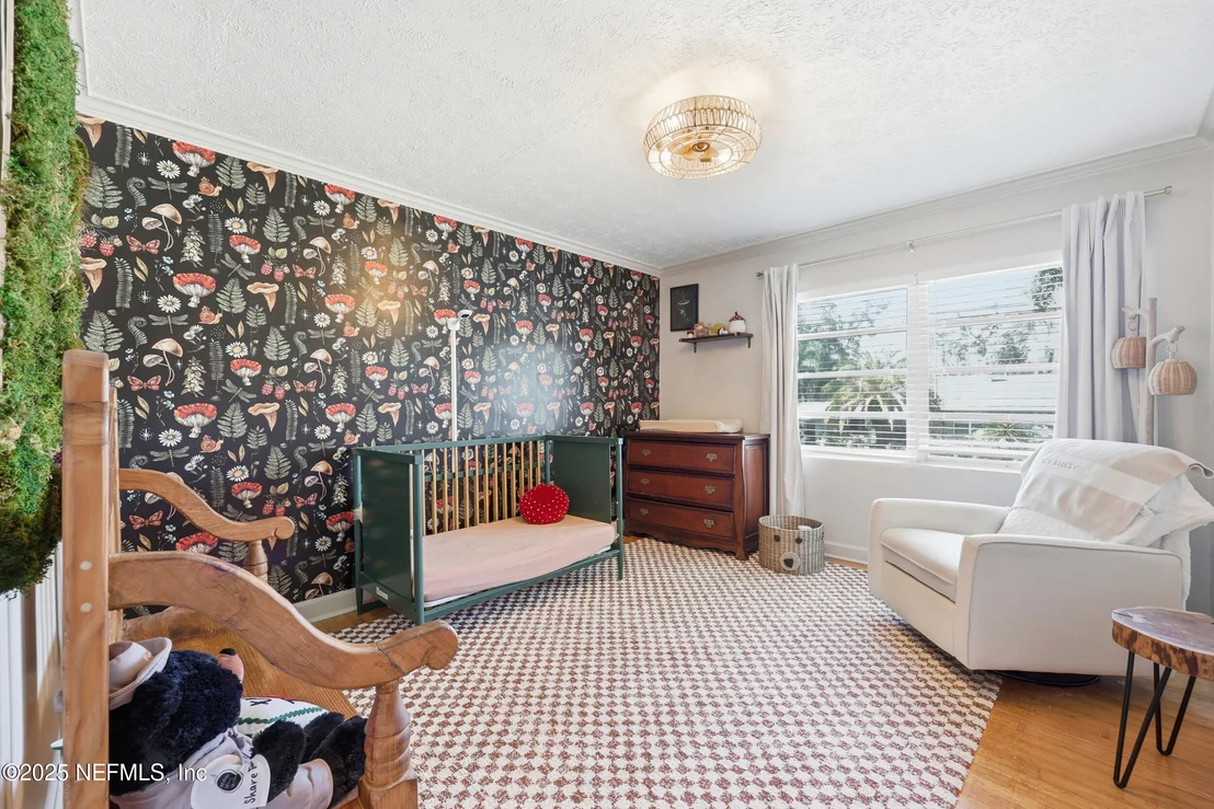Photo of 1315 MAYFAIR Road