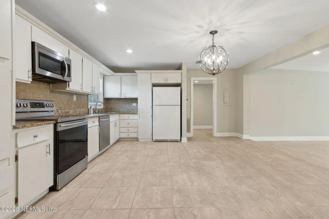 Photo of 2814 PEACH Drive