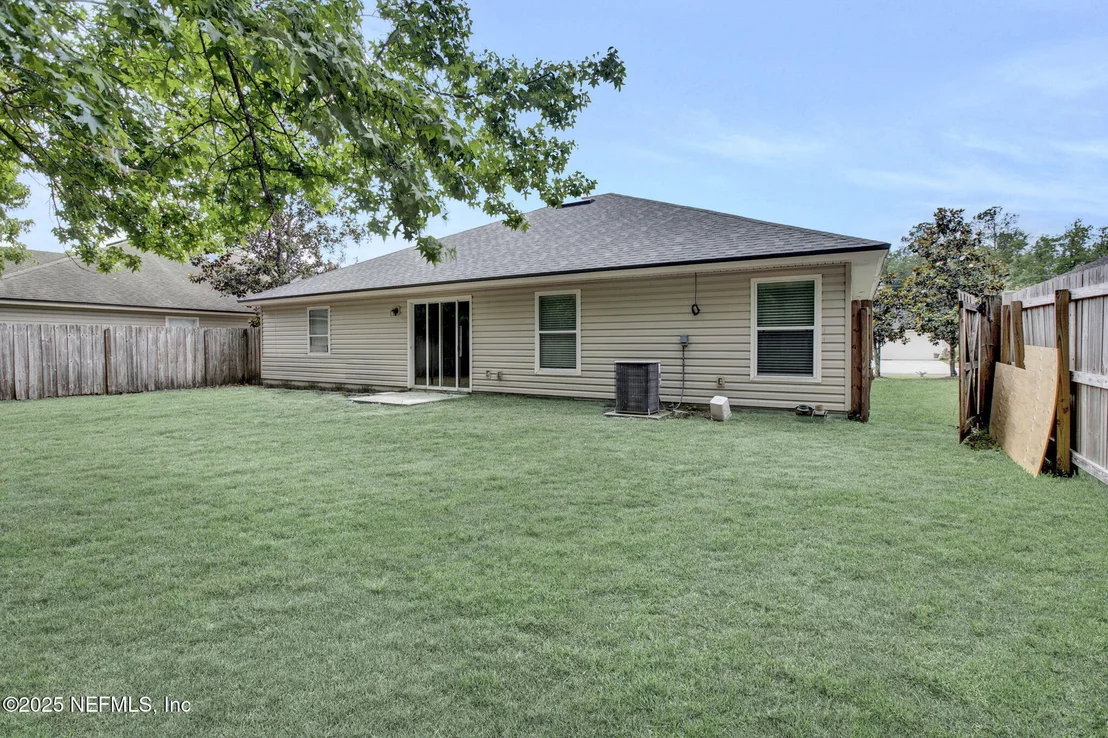 Photo of 6719 ROYAL LEAF Lane
