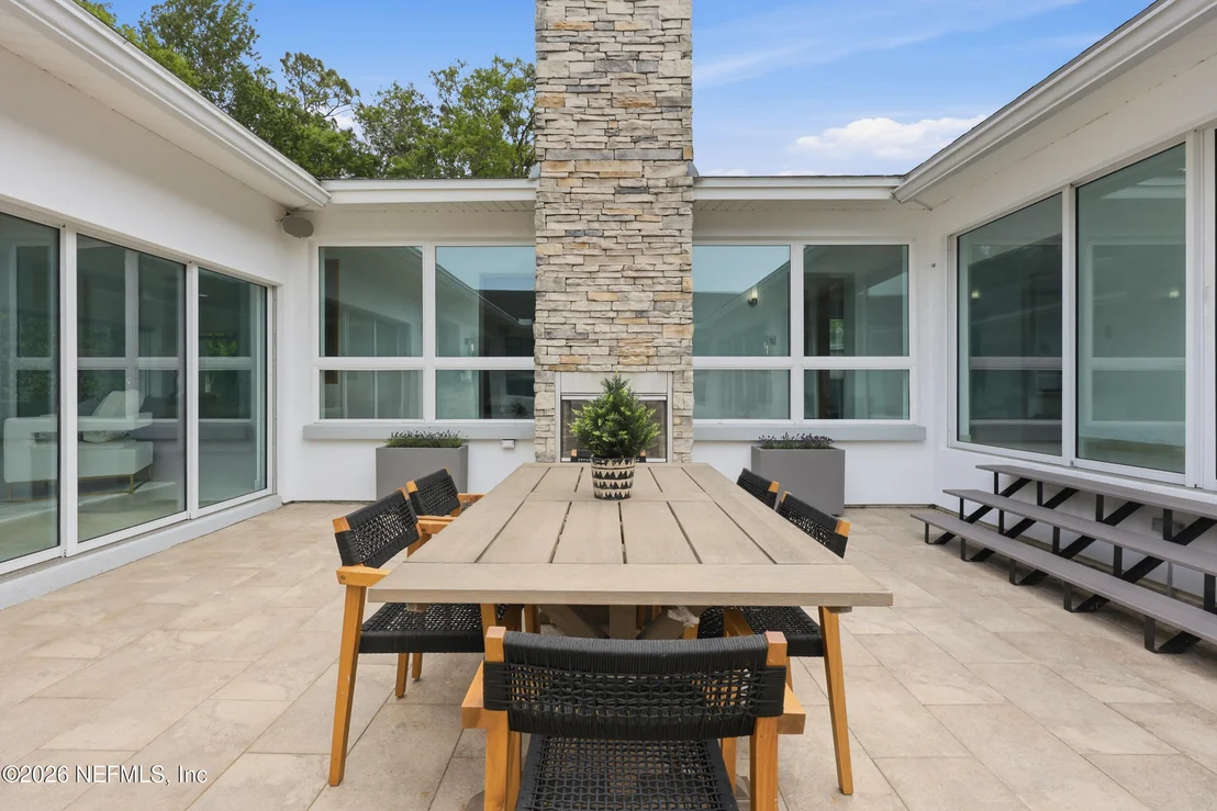 Photo of 8071 PINE LAKE Road