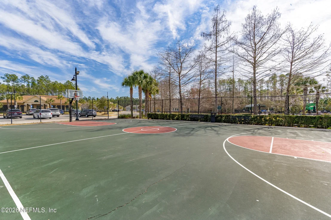 Photo of 285 W ADELAIDE Drive