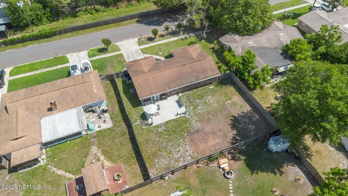 Photo of 1661 BARTLETT Avenue