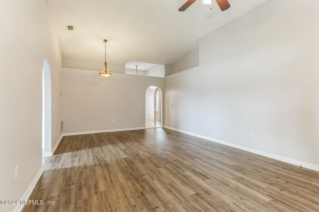 Photo of 3152 CARLOTTA Road