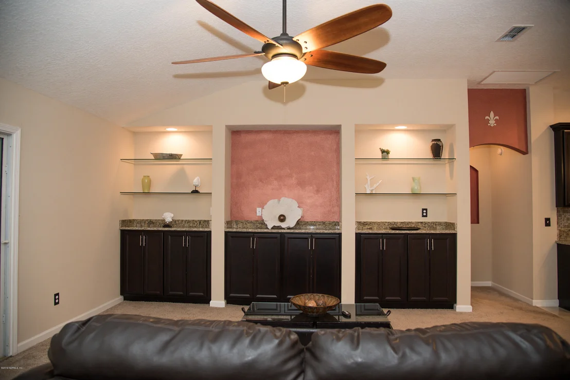 Photo of 137 GRAFFT Lane