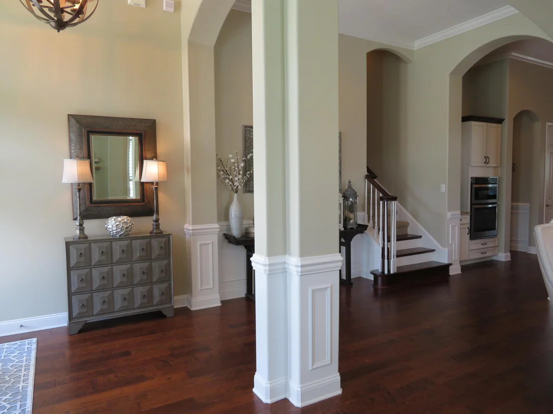 Photo of 106 AVERLEY Way