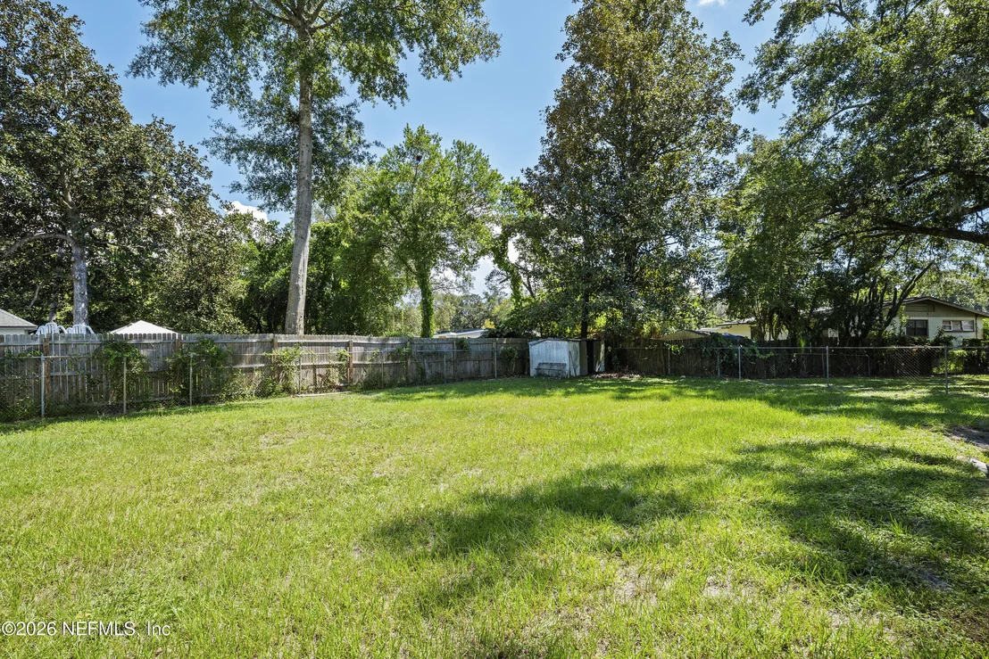 Photo of 4904 HOMECREST Circle