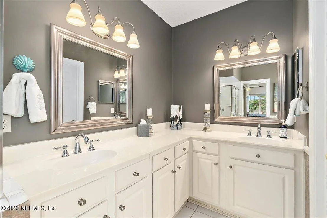 Photo of 113 OAK VIEW Circle