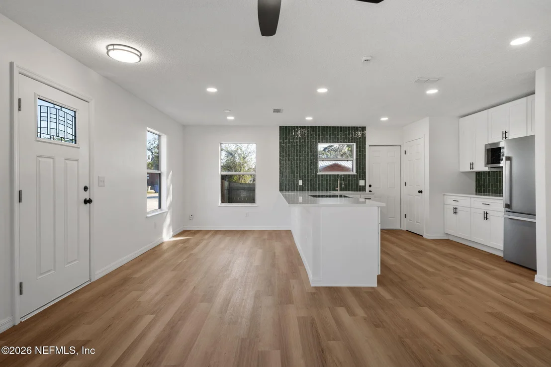 Photo of 533 S RODRIQUEZ Street