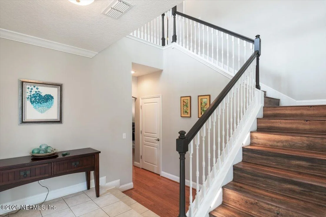 Photo of 817 EAGLE POINT Drive