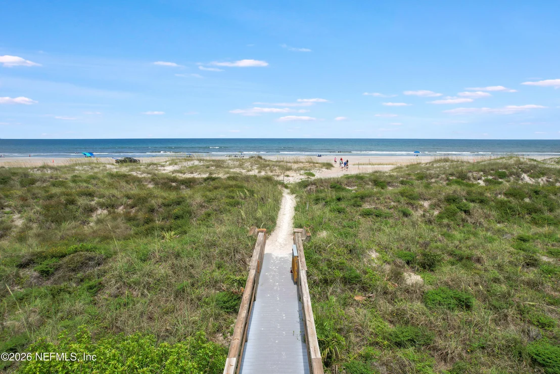 Photo of 30 BERMUDA RUN Way