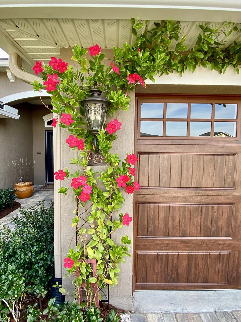 Photo of 23 MERCUTIO Lane