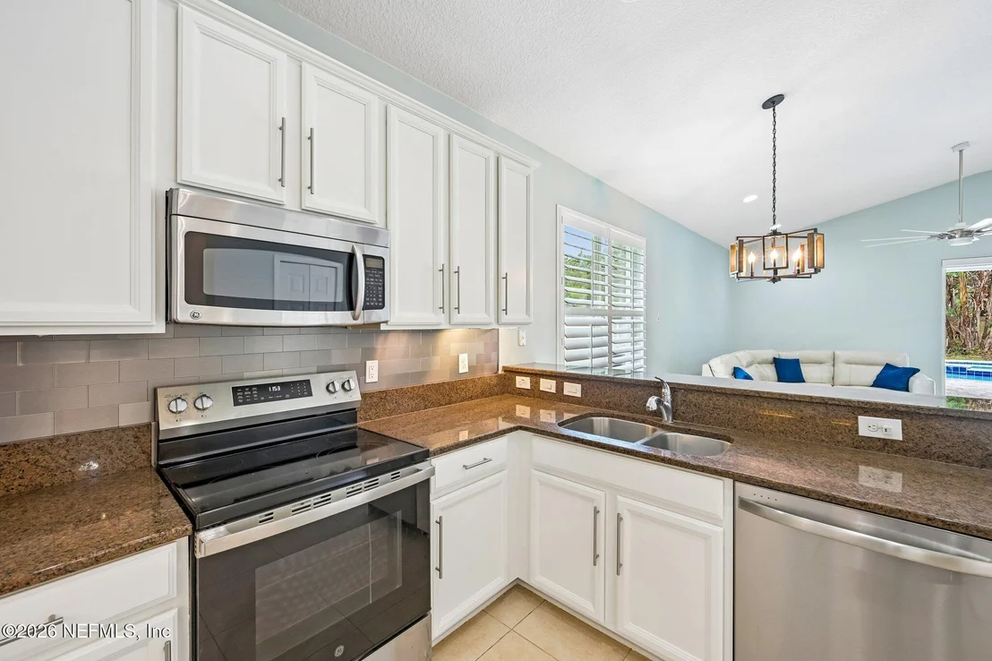 Photo of 131 CORNWALL Drive