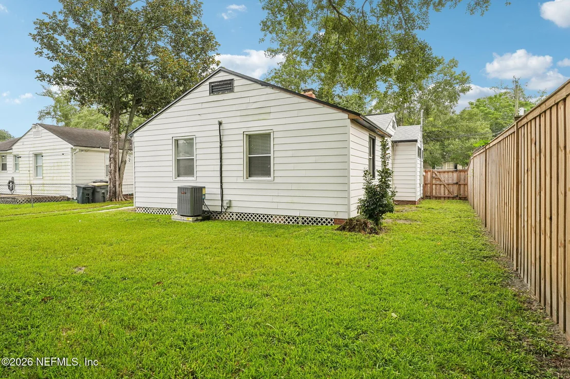 Photo of 1632 CHARON Road