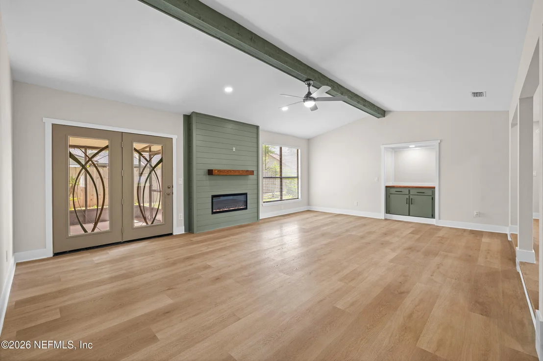 Photo of 1440 FOREST Lane