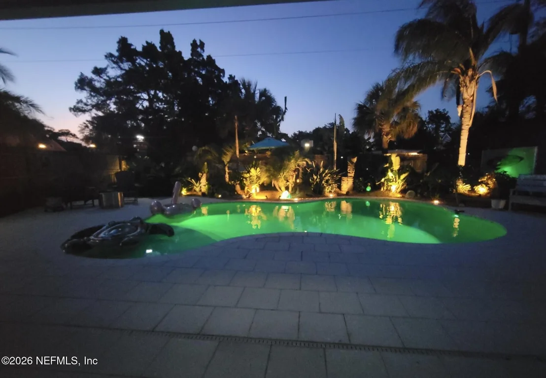Photo of 1115 PALM Circle