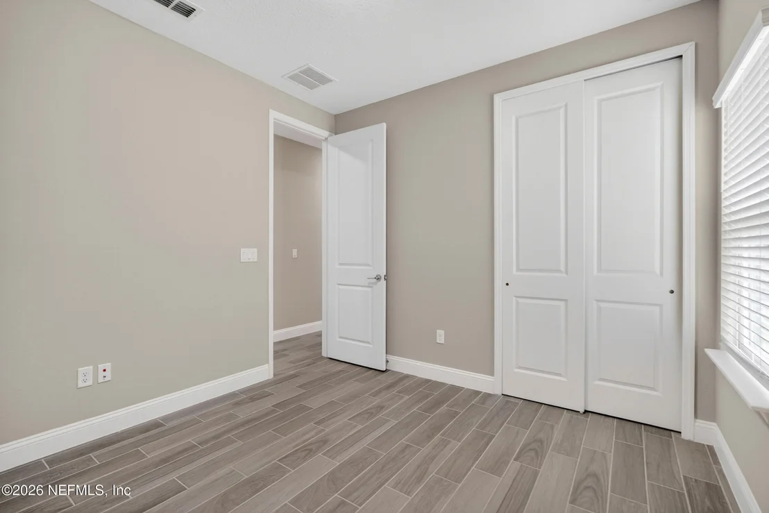 Photo of 253 RIDGEWIND Drive