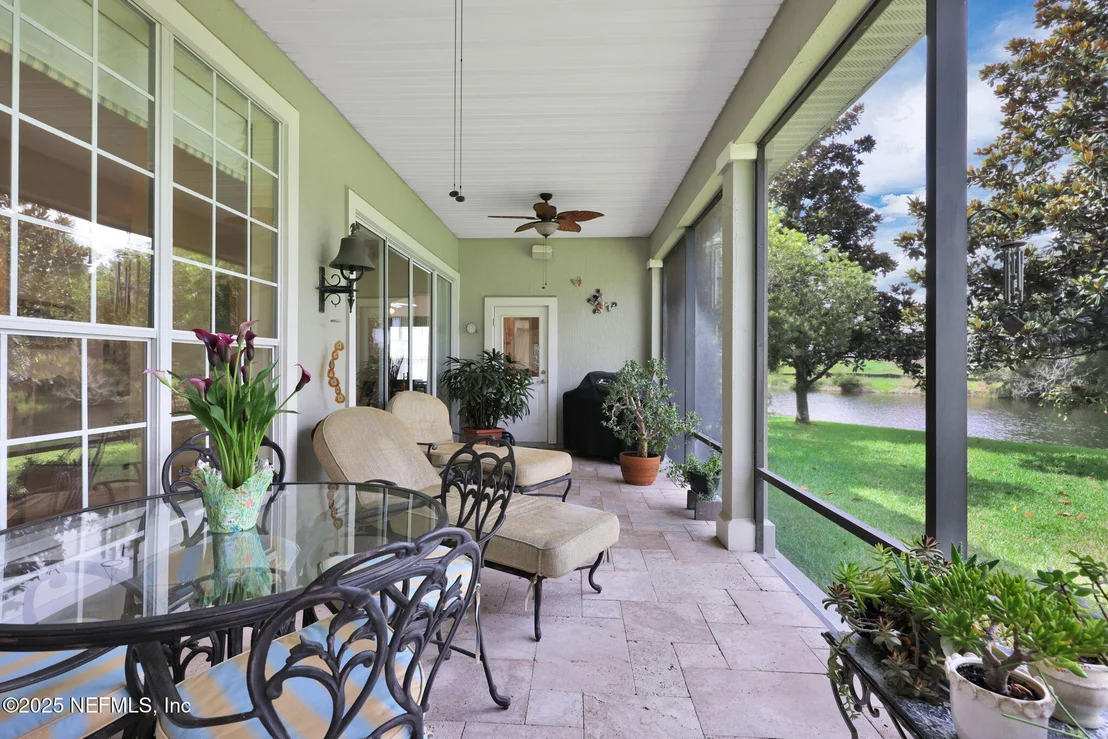 Photo of 159 LA MESA Drive