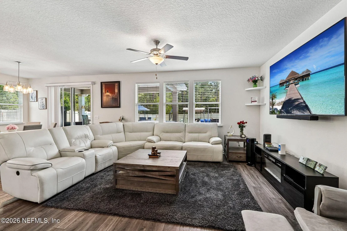 Photo of 8053 GUILD Way