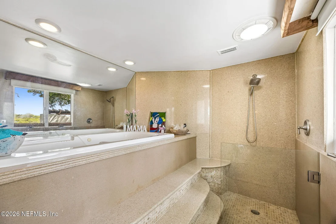 Photo of Unit 3101 at 3101 HARBOR Drive