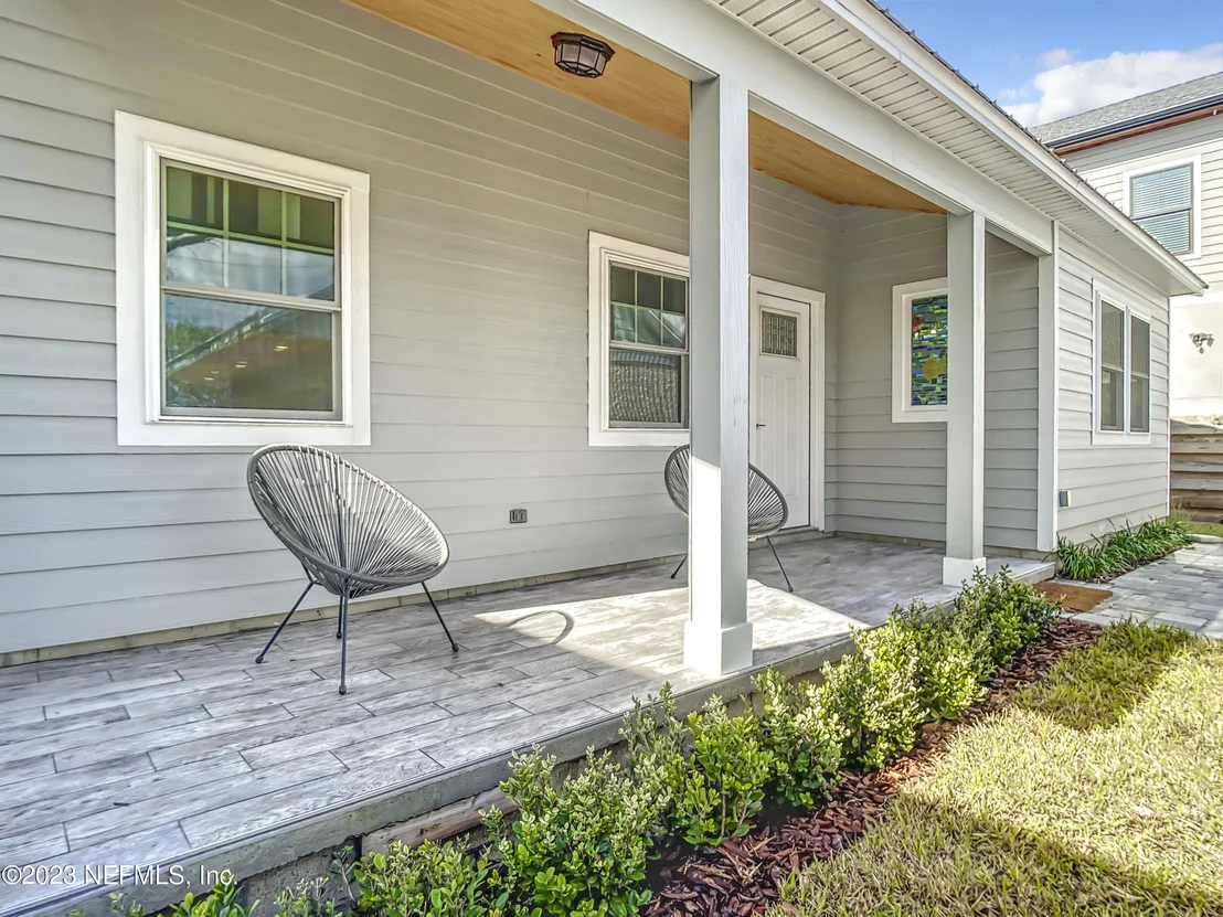 Photo of 6635 MADISON Street