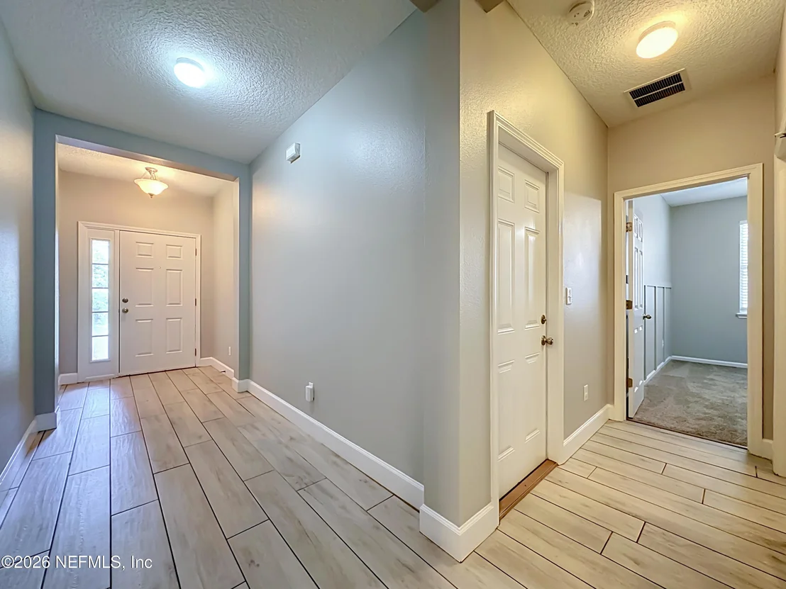 Photo of 318 CANDLEBARK Drive
