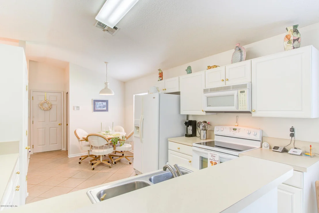 Photo of 924 N LILAC Loop