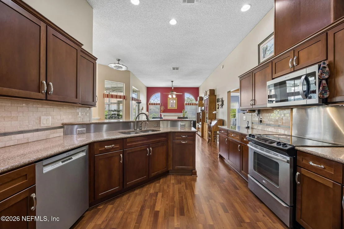 Photo of 3941 DANFORTH Drive W
