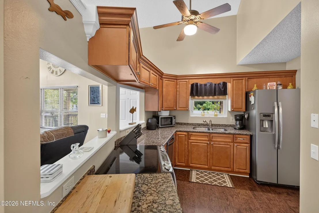 Photo of 5930 ISLAND Road