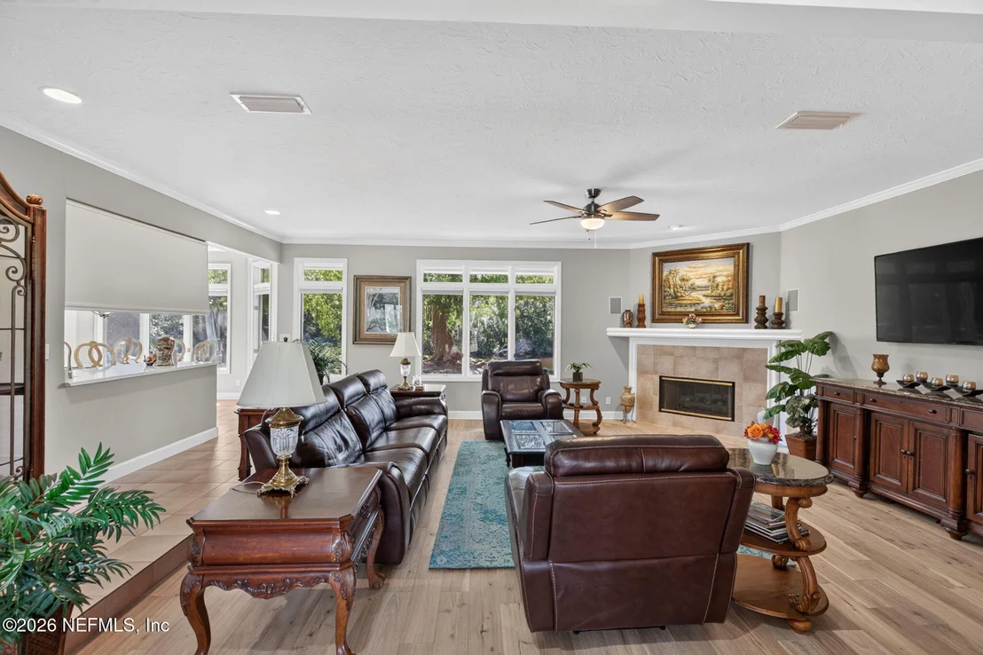 Photo of 2206 LAUGHING GULL Circle
