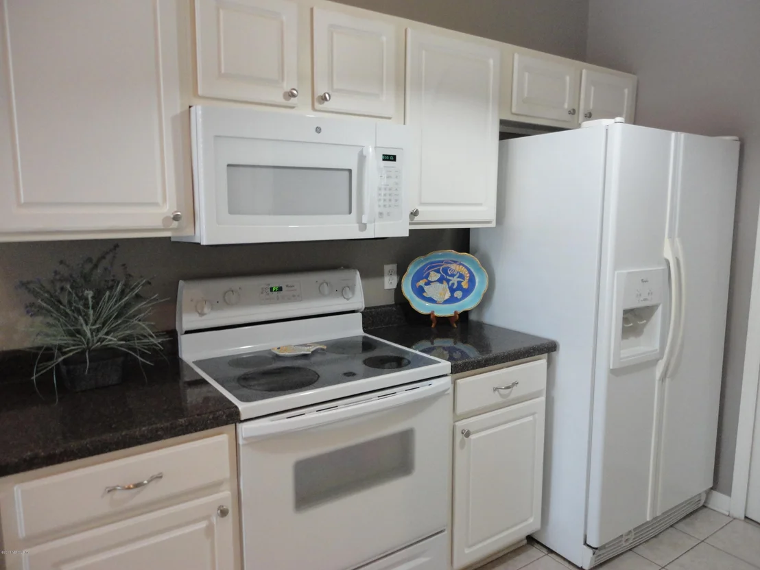 Photo of 203 AUGUSTA Circle