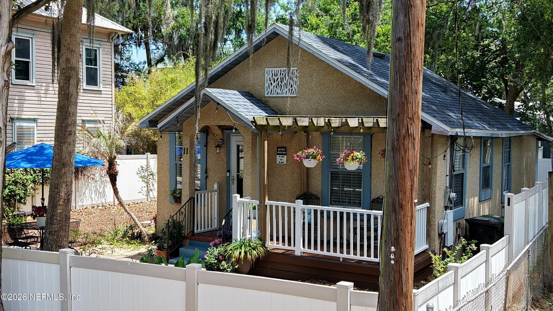 Photo of 11 DAVIS Street