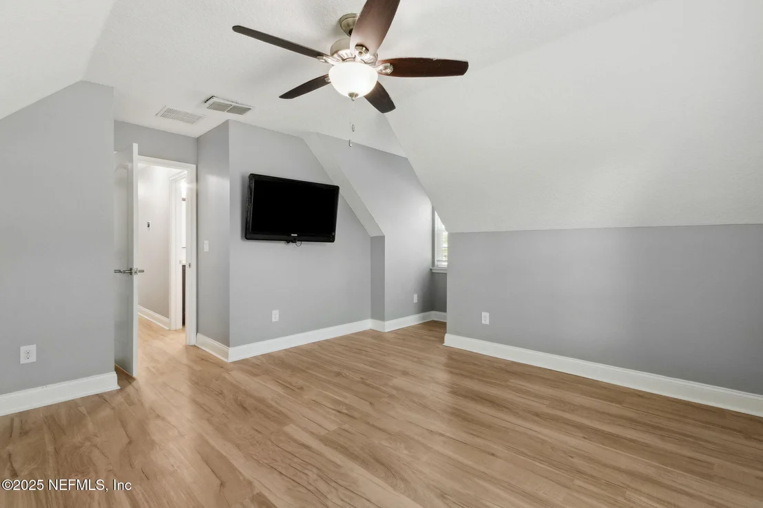 Photo of 16199 SHELLCRACKER Road