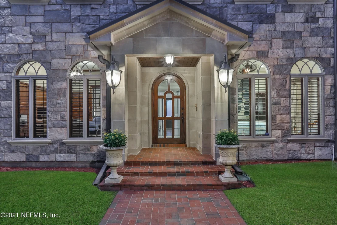 Photo of 3531 BEAUCLERC Circle N